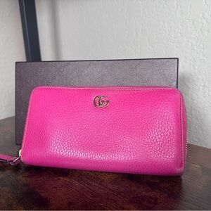 Authentic Gucci Marmont Vibrant Pink Leather Long Zippy Wallet